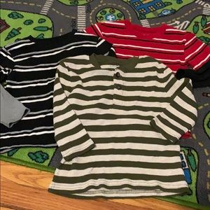 3 long sleeve T-shirts